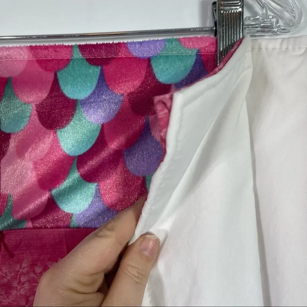 Handcrafted Lap Quilt, Cute pink Pattern Tied. 44